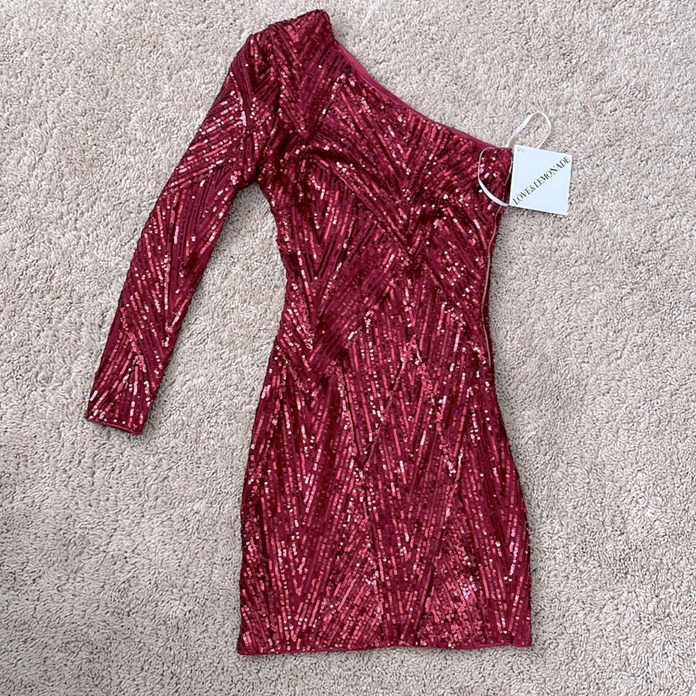 Burgundy sequin dress size xs